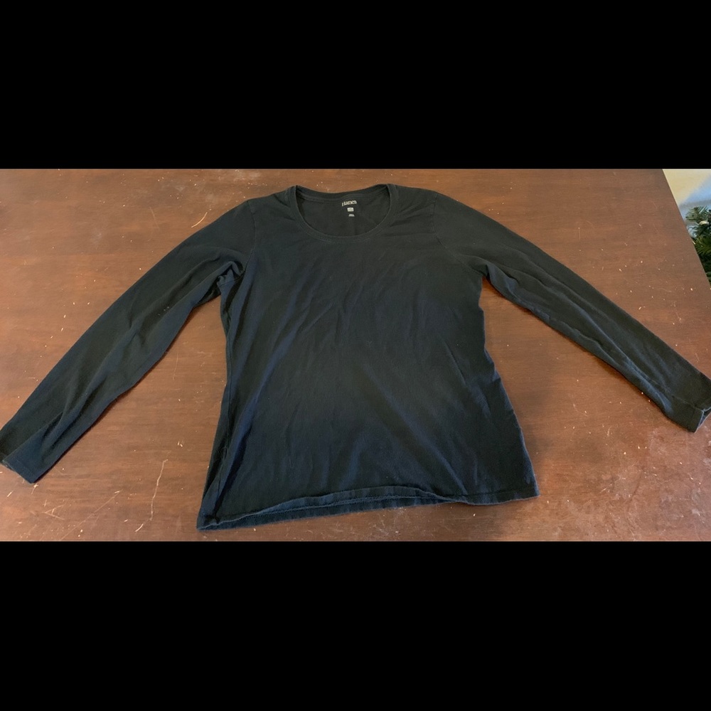 Hanes casual black long sleeve shirt